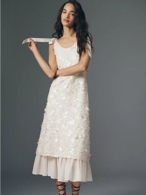 Sleeveless Ivory Midi Dress with 3D Floral Details